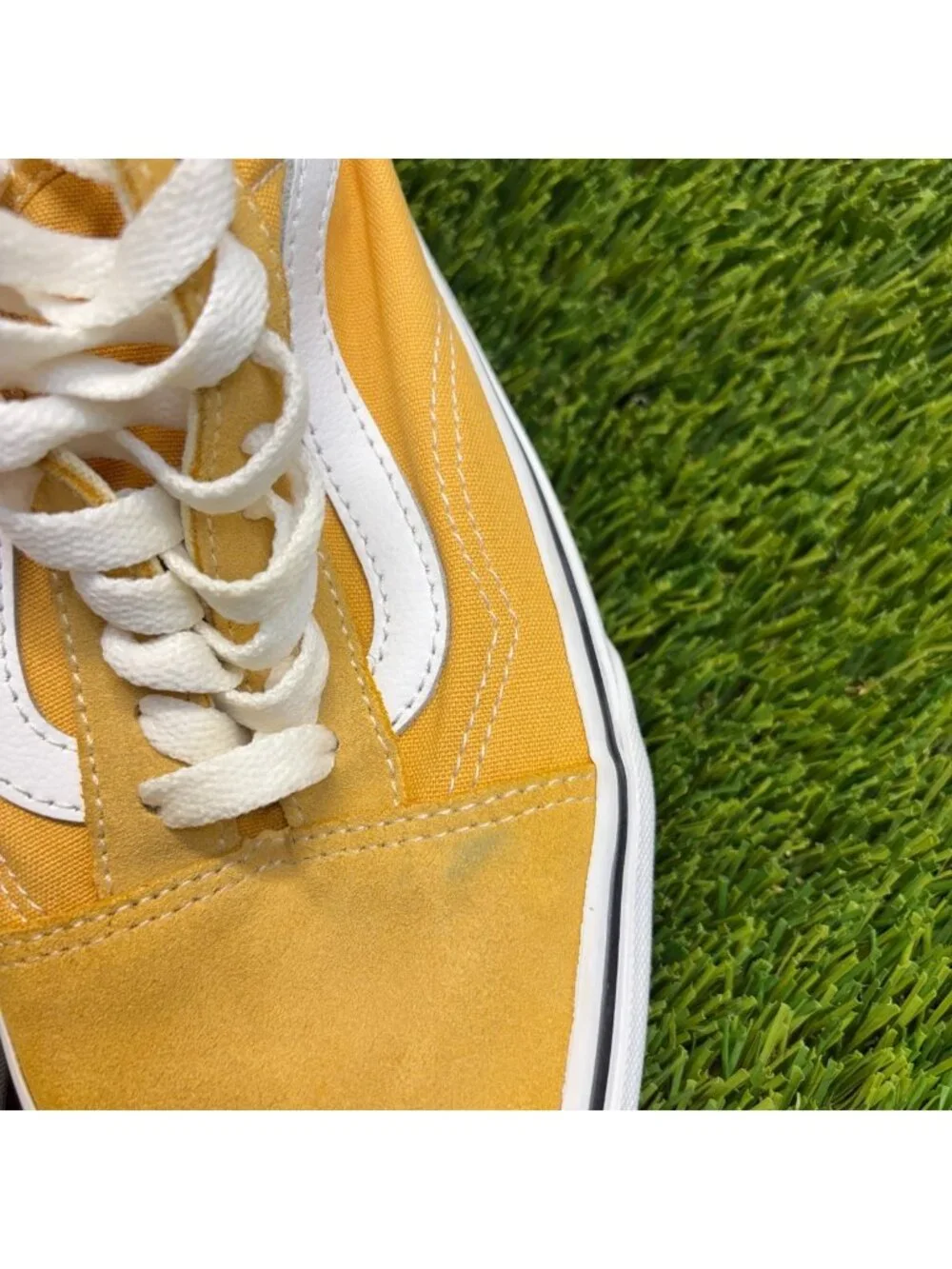 Vans Old Skool Low Womens Size 8 Yellow White Athletic Skate Shoes Sneakers
